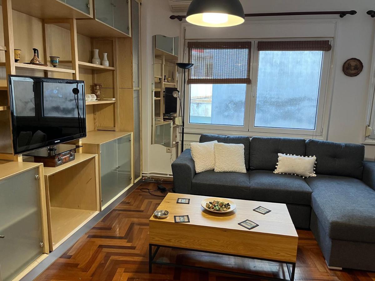 Chita'S Downtown Apartment อิโออันนินา ภายนอก รูปภาพ